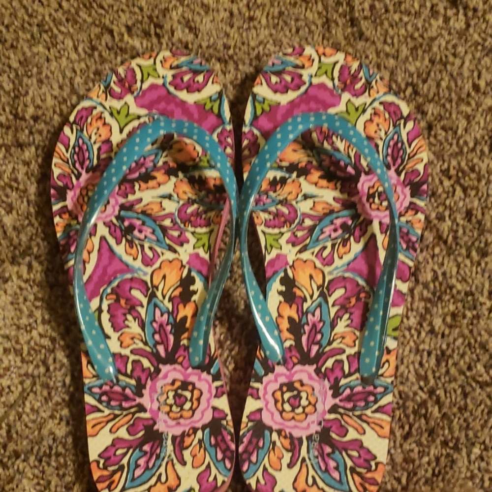 Vera Bradley flip flops